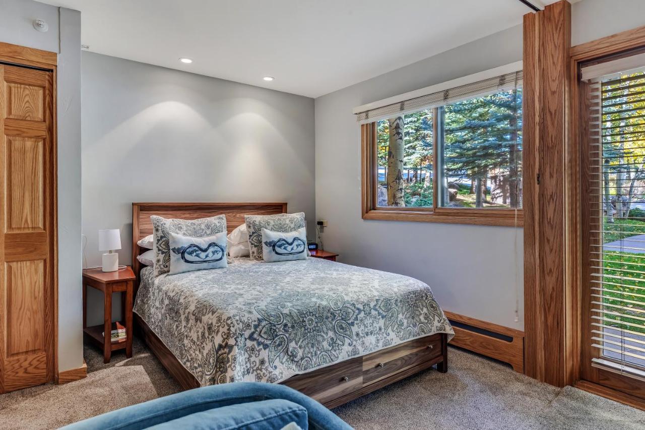 Laurelwood Condominiums 202 スノーマス・ビレッジ エクステリア 写真