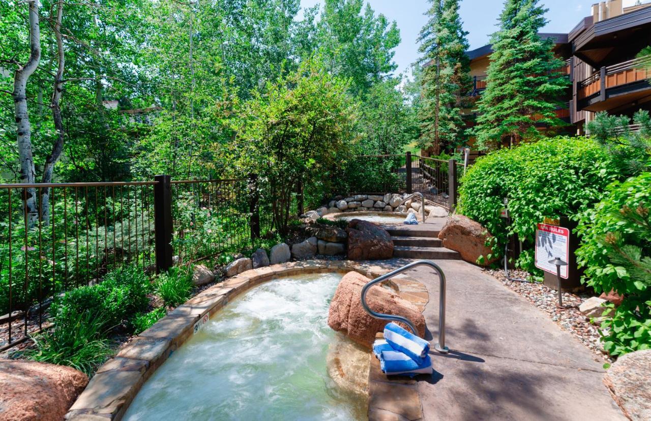 Laurelwood Condominiums 202 スノーマス・ビレッジ エクステリア 写真