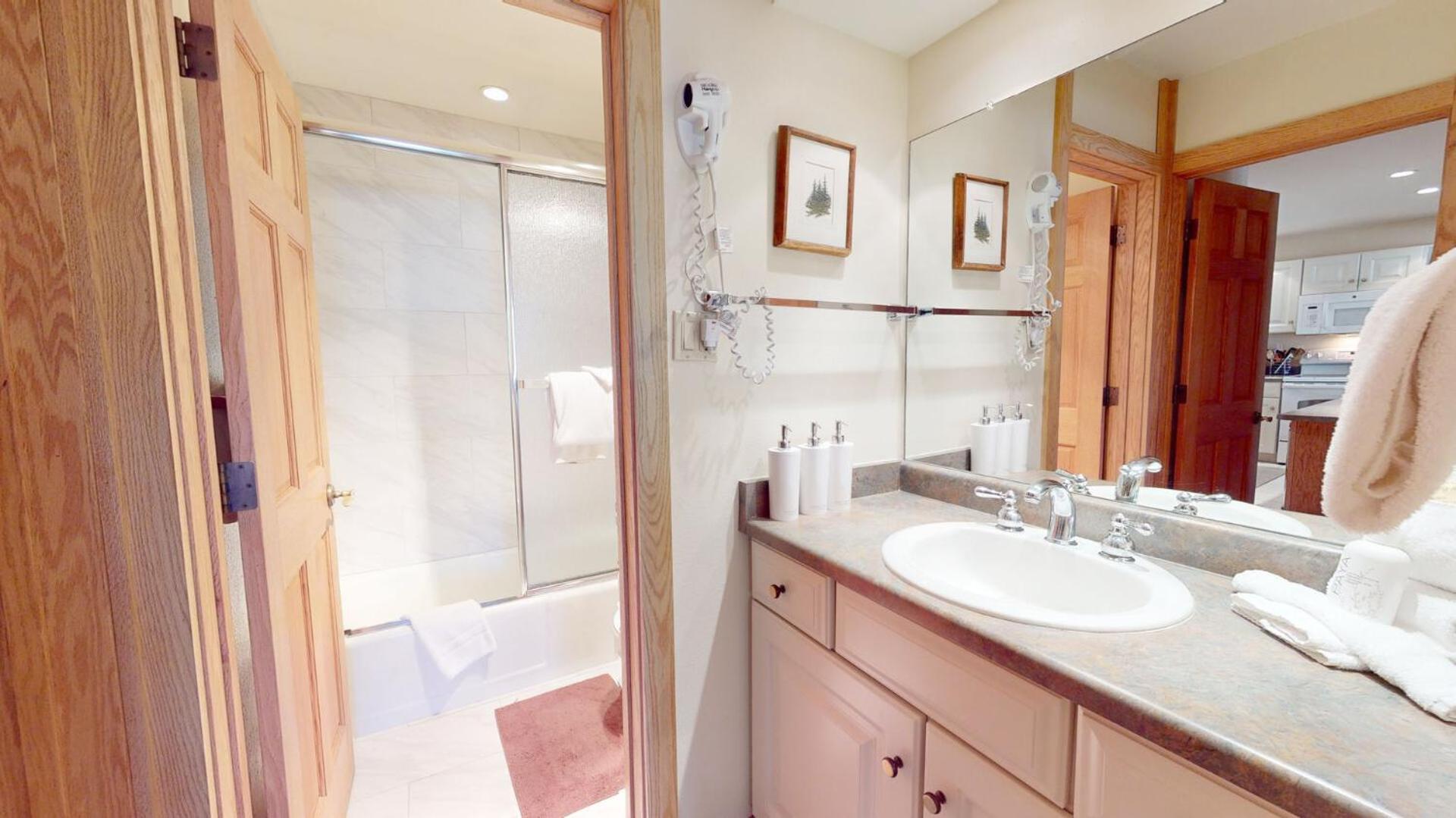 Laurelwood Condominiums 202 スノーマス・ビレッジ 部屋 写真